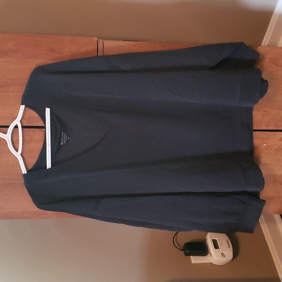 Athleta Willow V-Neck Sweatshirt - Picture 2 of 11